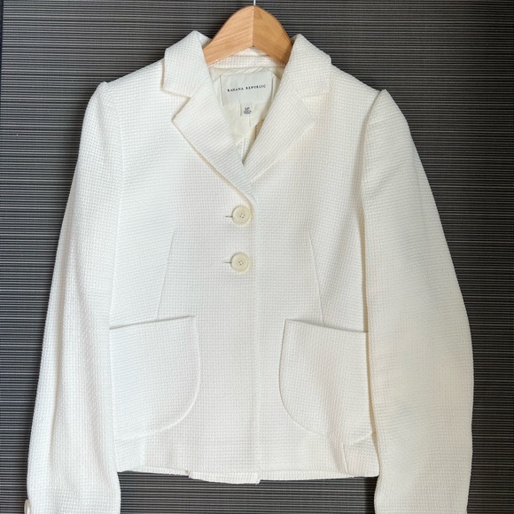 *gently used* Banana Republic white blazer (size S) - Picture 1 of 8